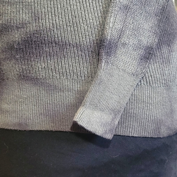 American Eagle AEO olive green sweater braid accent - Picture 7 of 8